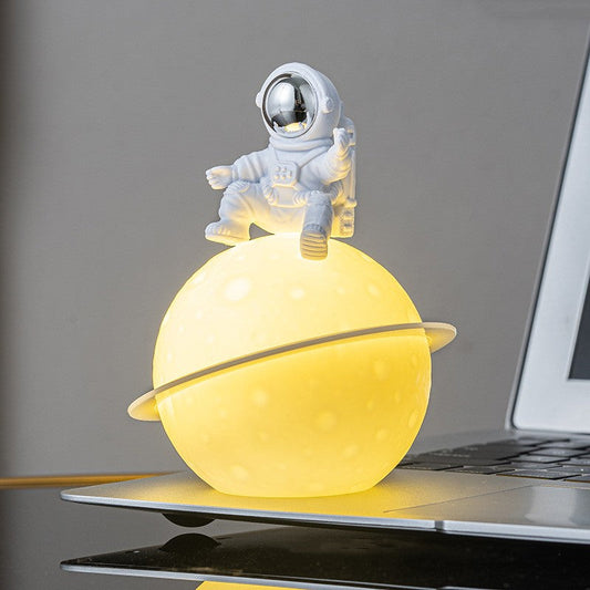 Astronaut Small Night Lamp Table Decoration